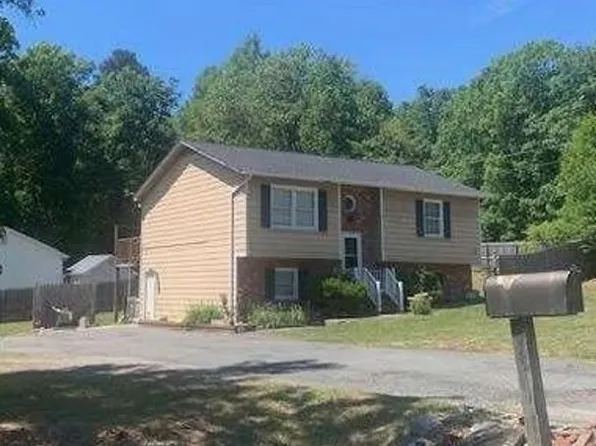 10418 Skinner Hill Dr, Fredericksburg, VA 22408