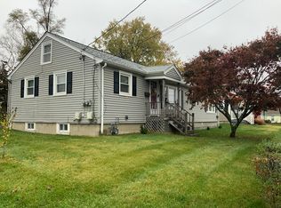 21 Anawan St, Taunton, MA 02780