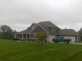 8607 Wheelock Rd, Fort Wayne, IN 46835