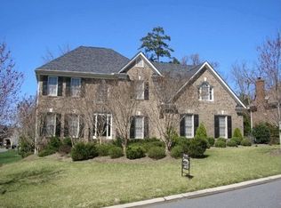 9114 Kalanchoe Dr, Matthews, NC 28105