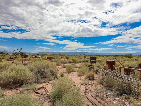 118 Derbyshire Rd, Tularosa, NM 88352