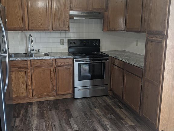 Other side of kitchen