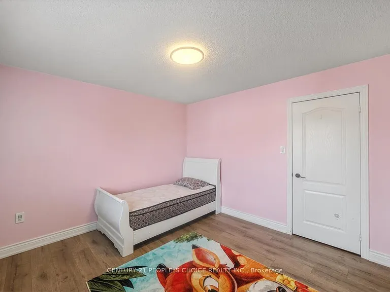 1456 Lyncroft Cres — Photo 29