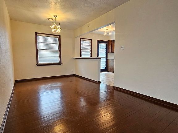 4th image of 500 Fleetwood Dr