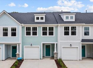 216 Curhill Ln, Simpsonville, SC 29681