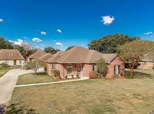 12305 Highland Dr, Geismar, LA 70734
