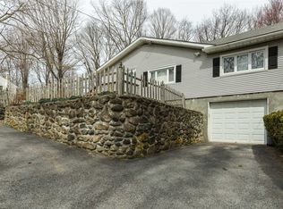 6 Mamaroneck Rd, Carmel, NY 10512