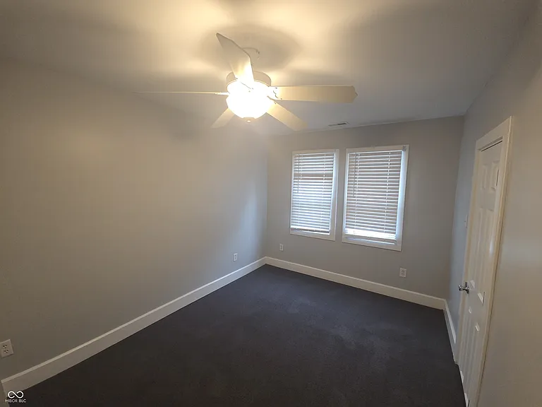 3621 N Kenwood Ave — Photo 17