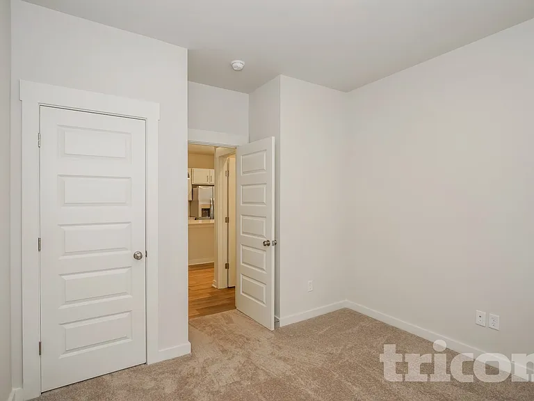361 Park Glen Dr — Photo 11
