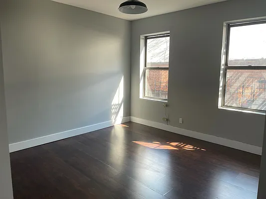 Rented by Trion Real Estate Management | media 2