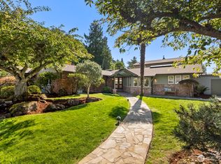 9712 50th Ave SW, Seattle, WA 98136