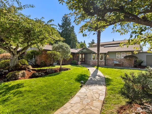 9712 50th Avenue SW, Seattle, WA 98136