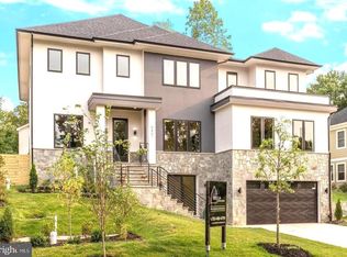 6401 Old Dominion Dr, McLean, VA 22101