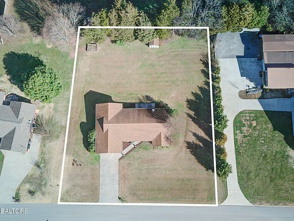 4th image of 2929 Oak Top Ct