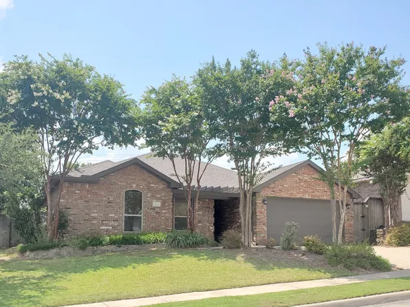1304 Vernon Castle Ave, Benbrook, TX 76126
