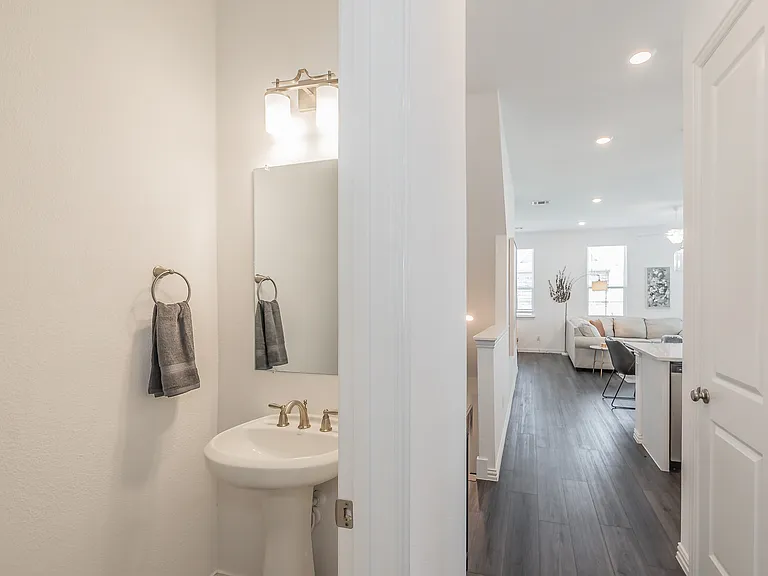 7535 Millingston Rd — Photo 17