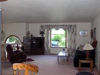4th image of 524 Mary Knoll Ln