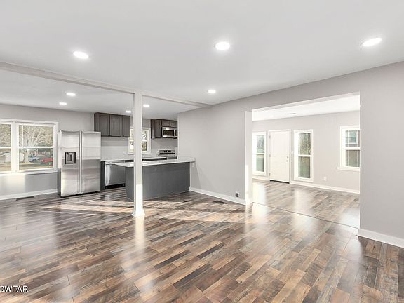 2nd image of 4096 W Main St