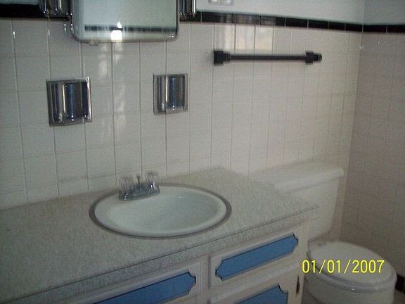 5th image of 622 Hudgins St