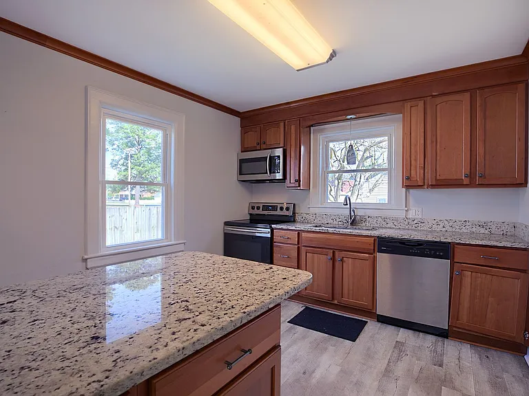804 City Park Ave #A — Photo 10