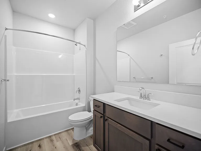 Valleyway Apartments — Photo 26