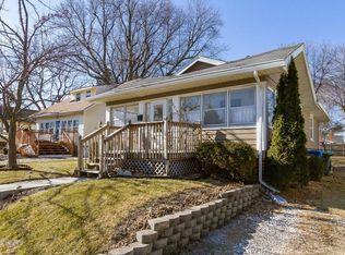 3216 SW 13th Pl, Des Moines, IA 50315