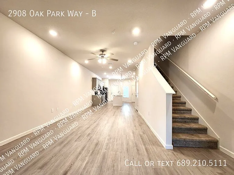 2908 Oak Park Way #B — Photo 8