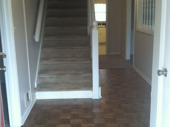 4th image of 4827 Bexley Dr