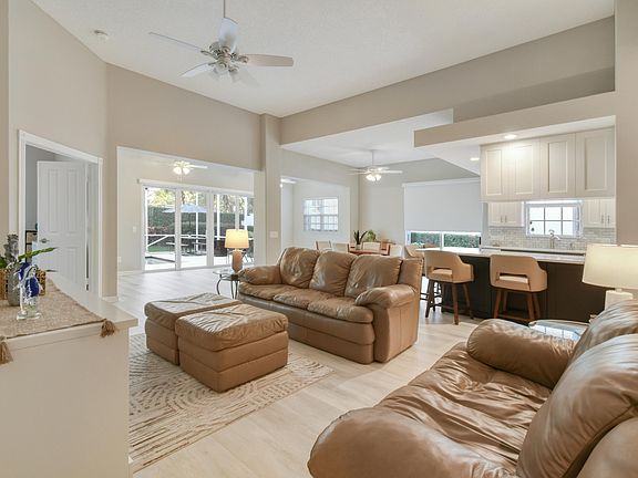 5th image of 403 Kelsey Park Drive