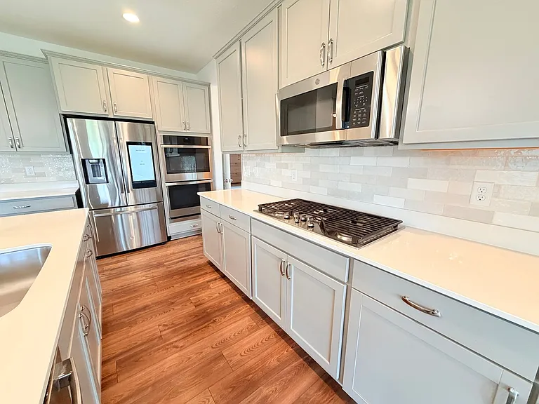 4030 Omaha Dr — Photo 17