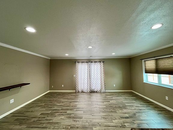 5th image of 1384 D St