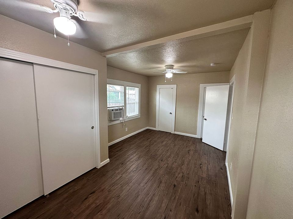 1st image of 415 W Florinda St