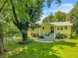 381 Horse Pond Rd, Madison, CT 06443