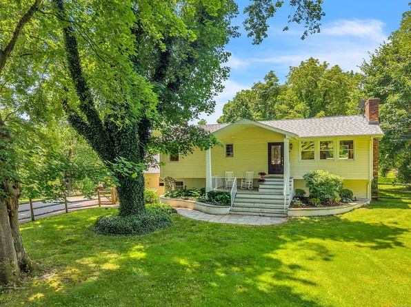 381 Horse Pond Road, Madison, CT 06443
