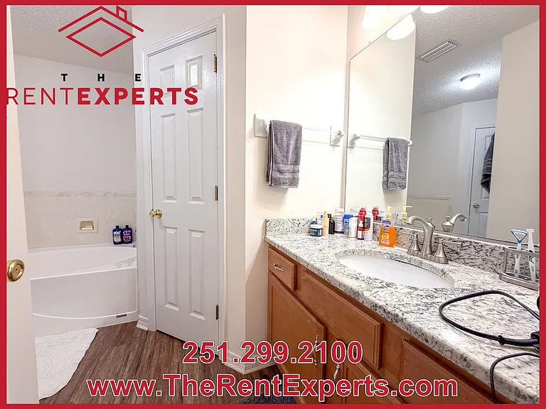 8413 Oak Pointe Ct — Photo 15