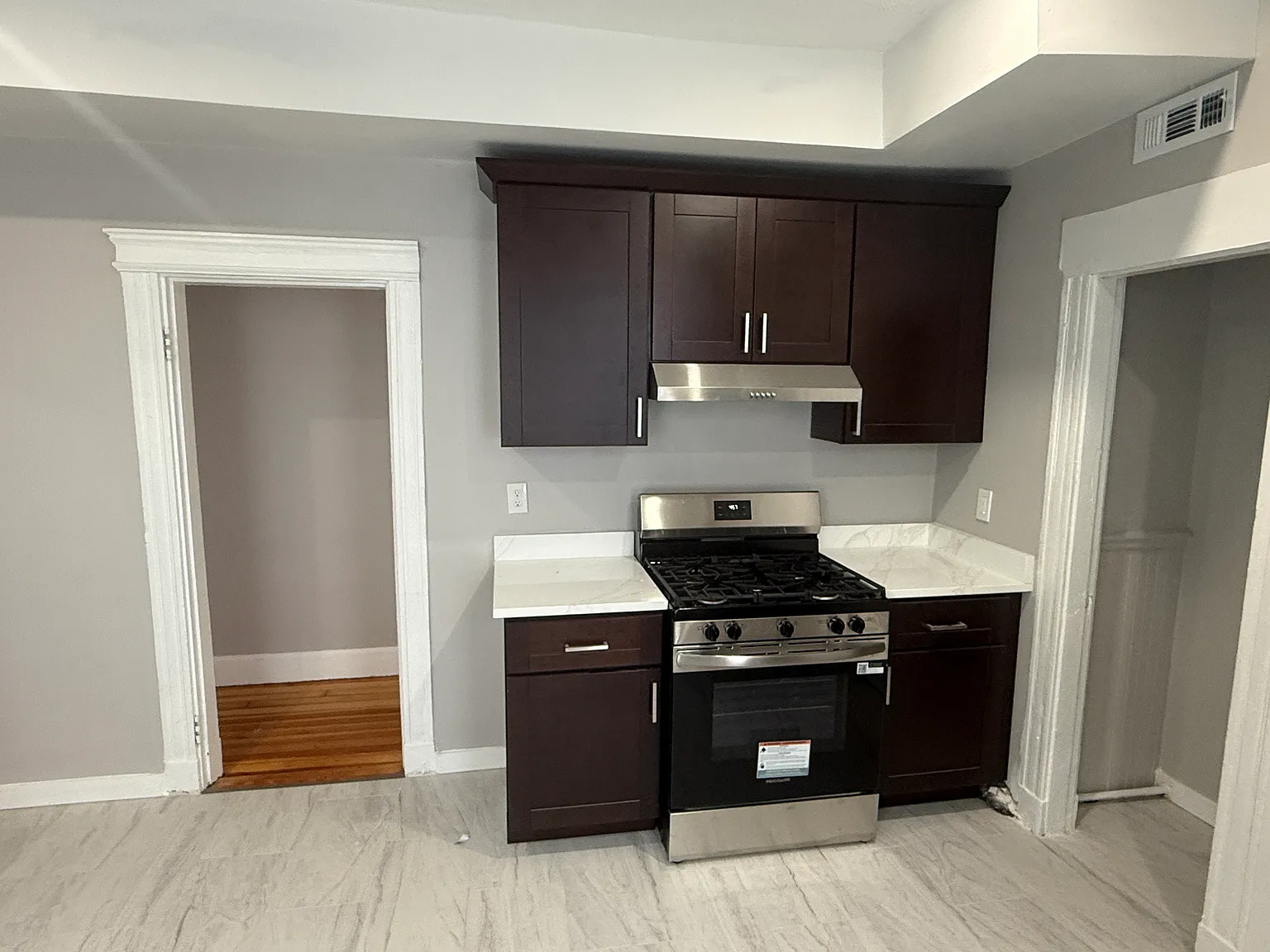 40 Deering Rd — Photo 2