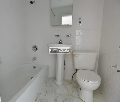 Rented by City Wide Apartments | media 9