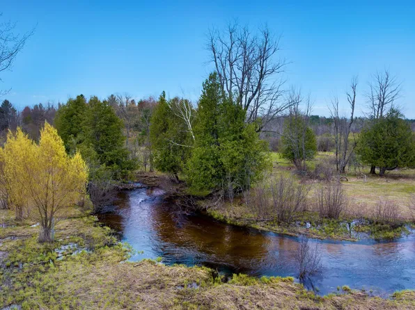 7578 S River Rd SW, Kalkaska, MI 49646