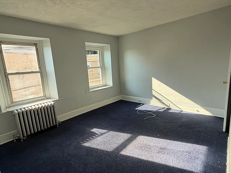 318 Jefferson St — Photo 10