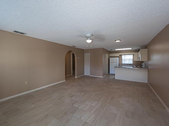 3rd image of 655 Avenue B SW APT G