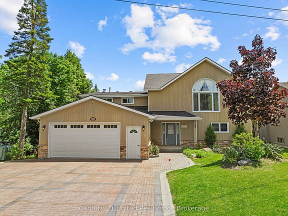 2nd image of 825 Southview Dr