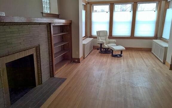 2nd image of 2709 W Leland Ave #1