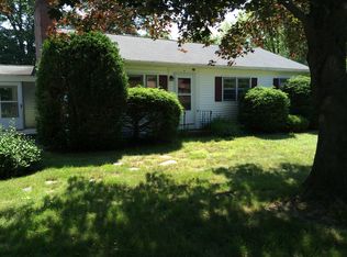 4 Snow Dr, Westford, MA 01886