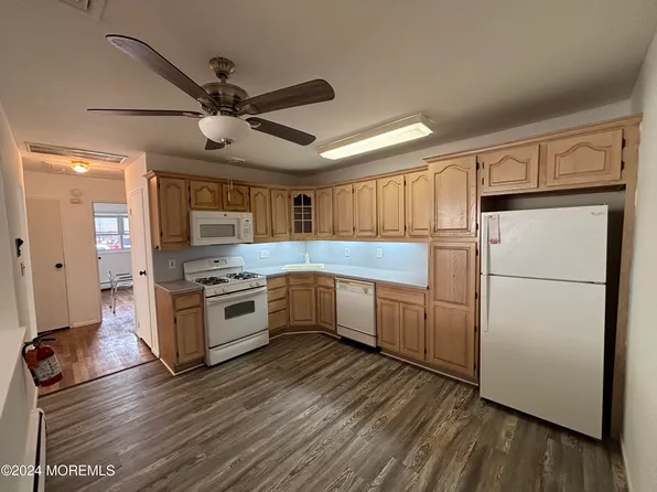 8 Cypress Street #B, Manchester, NJ 08759