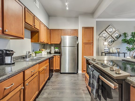 4th image of 4645 Plano Pkwy APT 8302