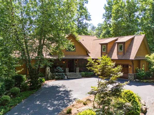 385 Silverado Trl, Whittier, NC 28789