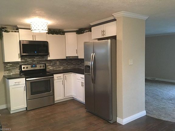4th image of 1431 Bellview Dr