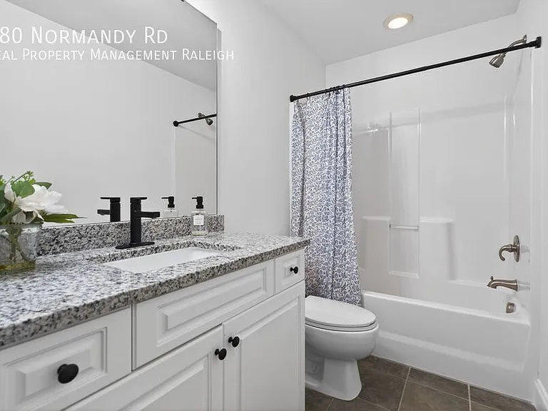 180 Normandy Rd — Photo 56