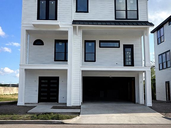 3rd image of 1716 Erin St