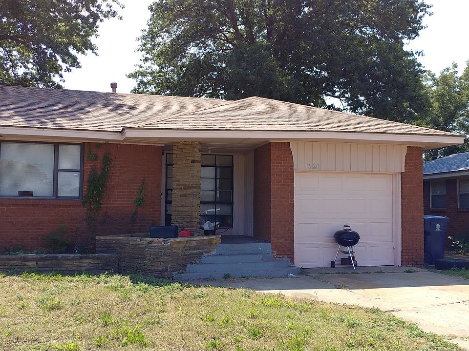 1st image of 1620 NE 48th St